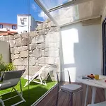 Santa Catarina W Patio By Lovelystay Πόρτο